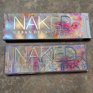 Urban Decay Naked Cyber eyeshadow palette